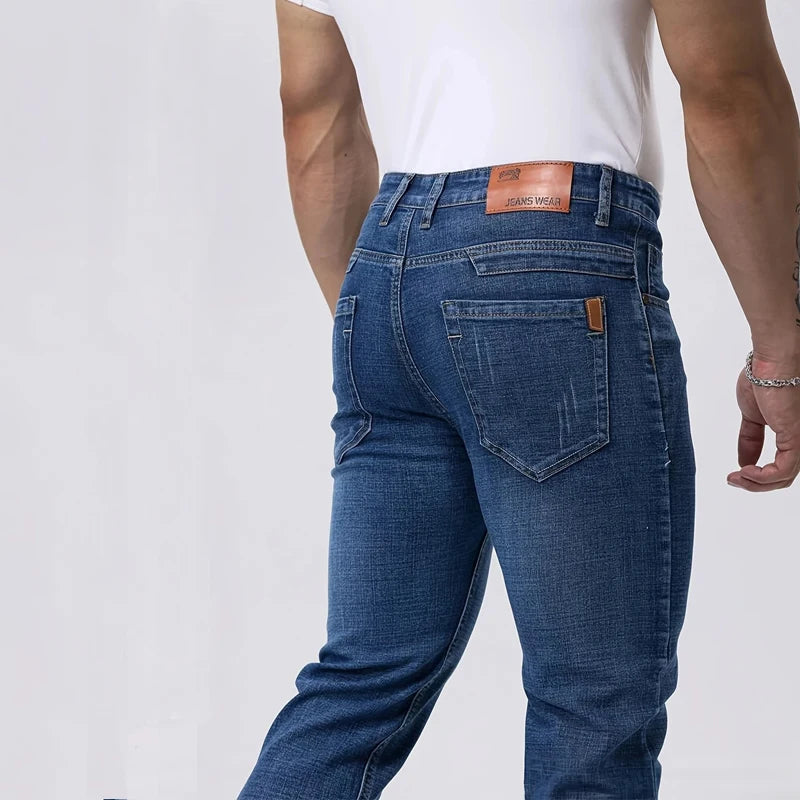 Men's Straight Leg Denim Jeans for Casual Everyday Wear