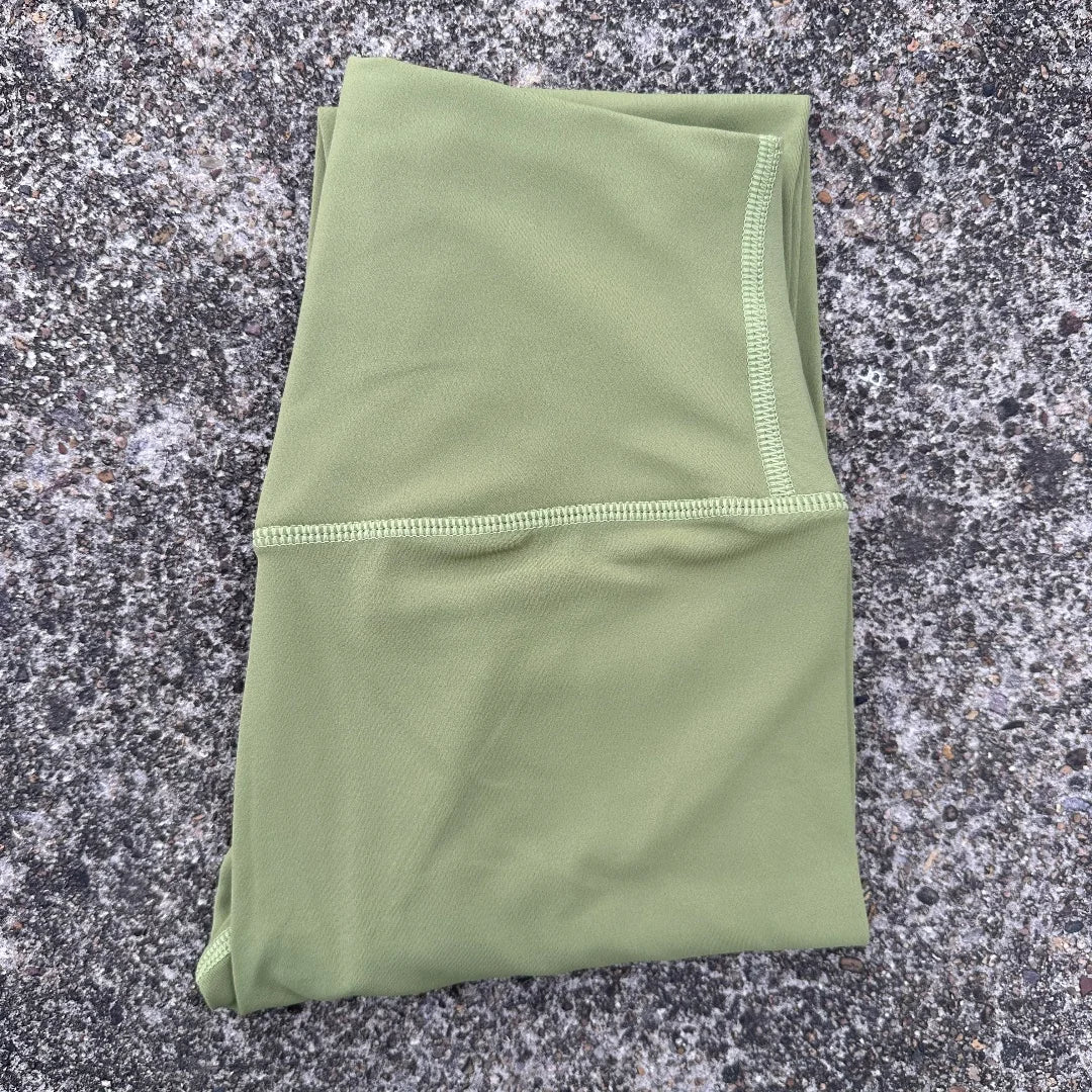 Women's Back Pocket Capri Leggings For Workout Outfits