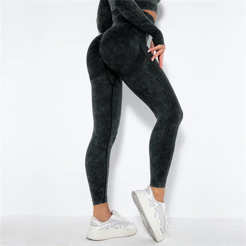 Women's Long Sleeve Crop Top And Leggings Yoga Set