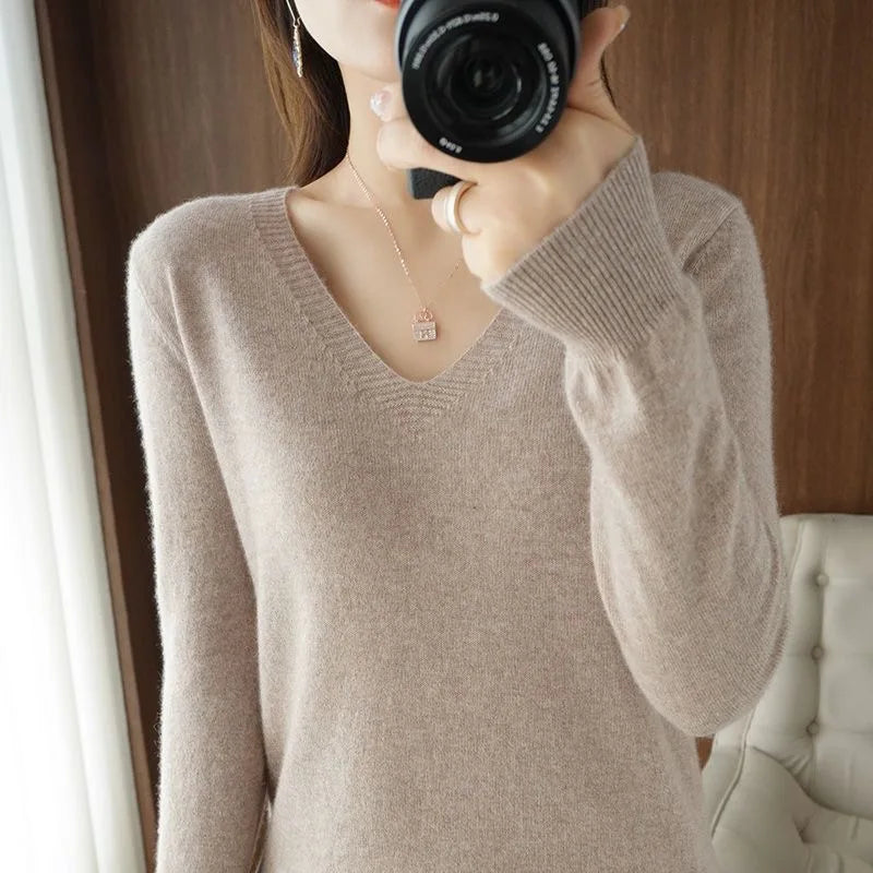 Women's V Neck Long Sleeve Sweater Casual Knit Layer