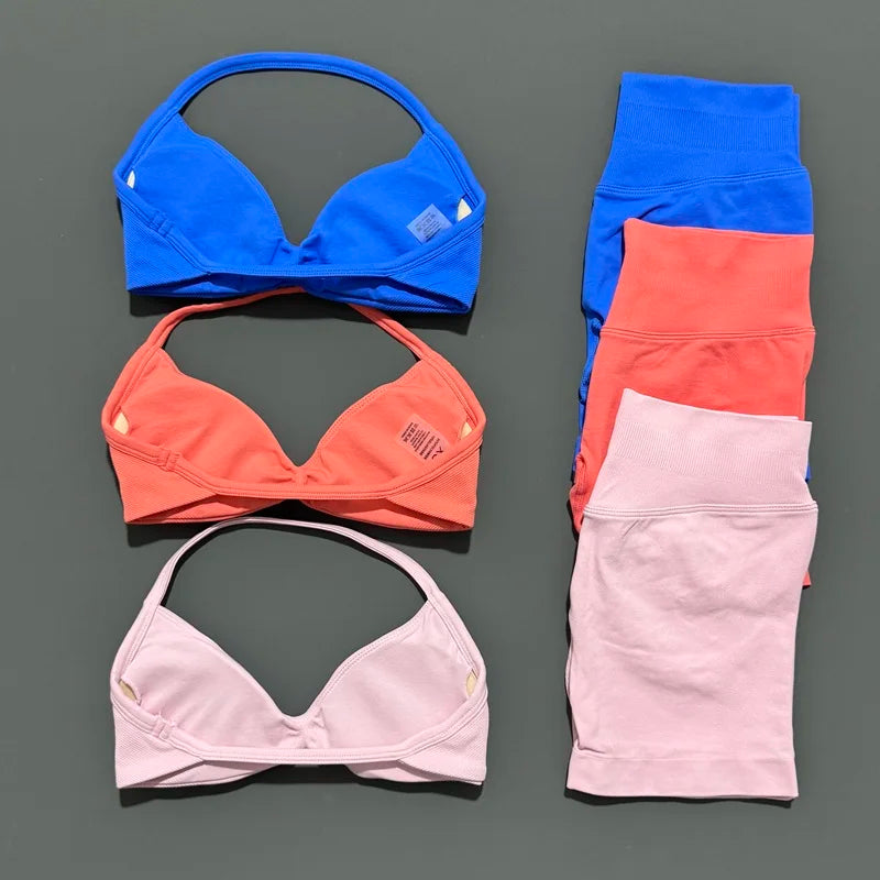 Women's Twist Front Bra And Shorts Yoga Set