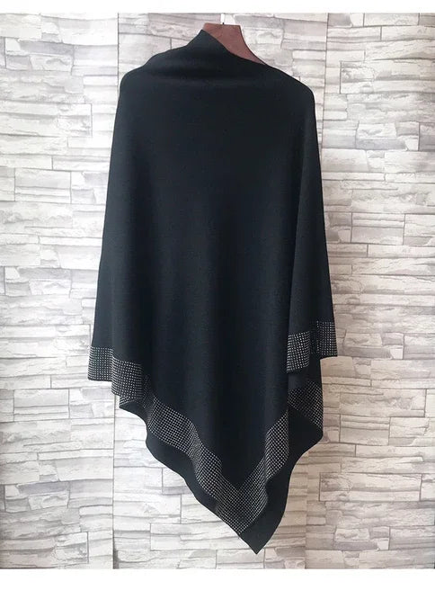 Contrast Trim Pointed Hem Poncho for Layering over Outfits