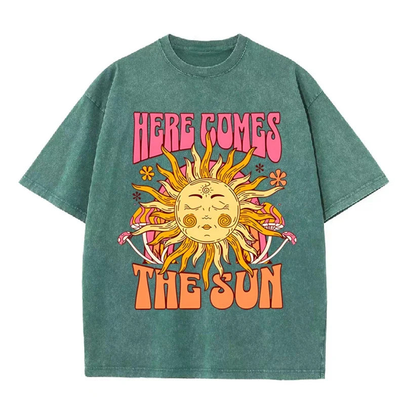 Vintage Black Here Comes The Sun T Shirt Retro Psychedelic Sun Acid Wash Tee