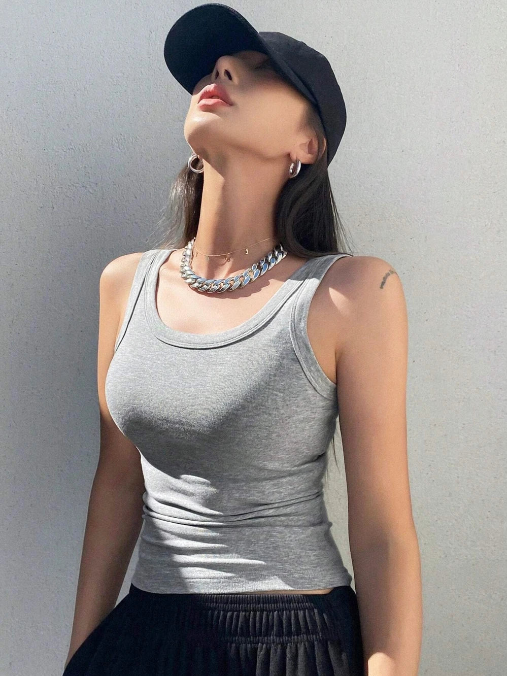 Women's Fitted Tank Top with Ribbed Construction and a Sleeveless Design