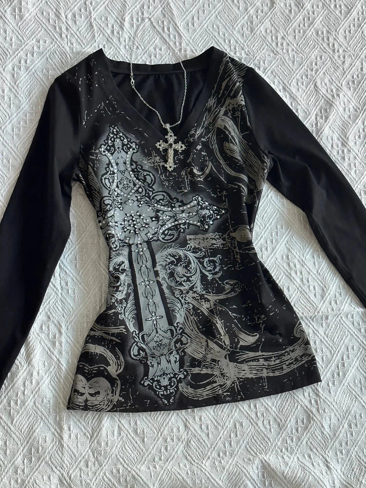 Women's Gothic Graphic Long-Sleeve Fitted Stretch Top