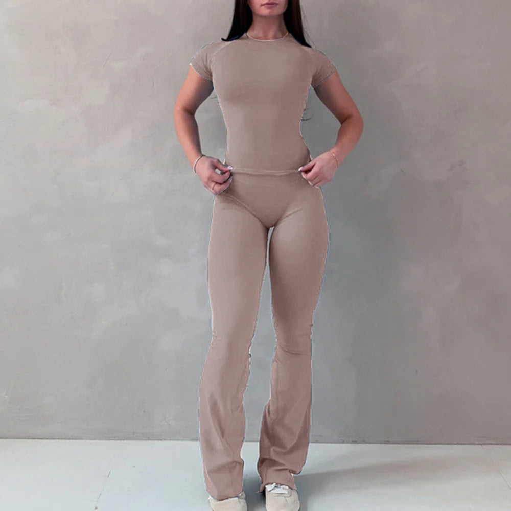 Women's Tee And Flared Bottoms Yoga Set For Workout Outfits