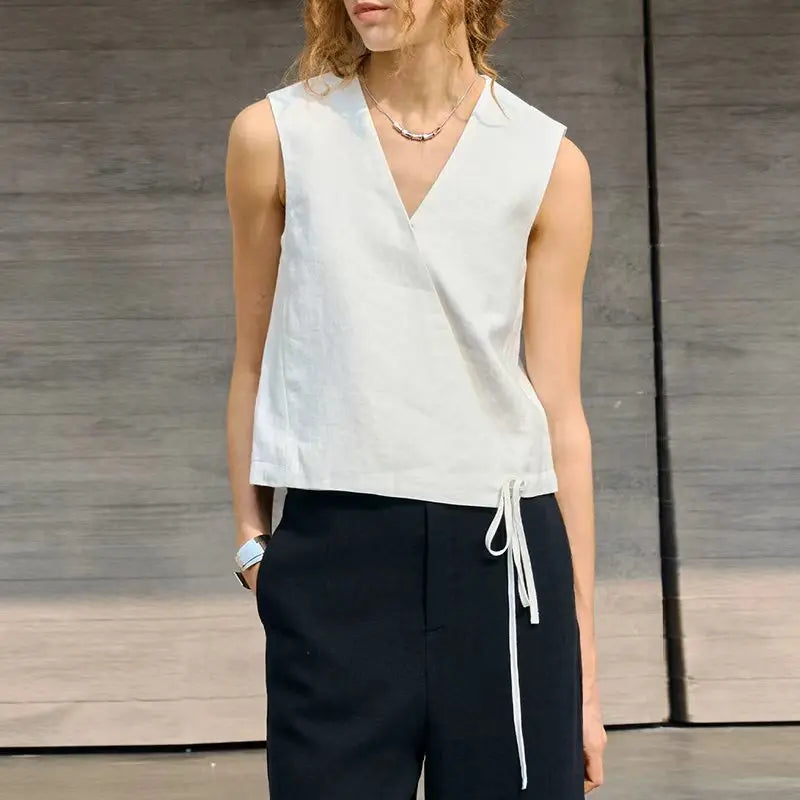 Women's Linen Sleeveless V-Neck Cropped Tank Top with Tie Detail for Summer
