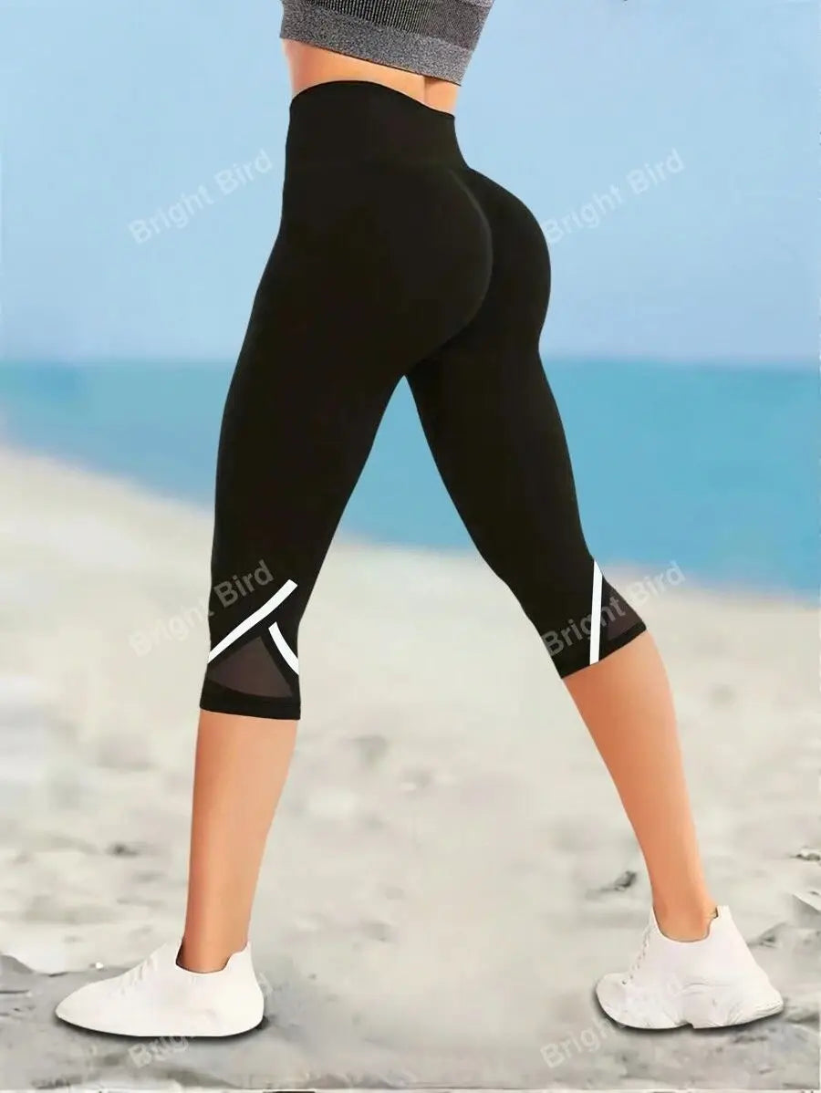 Women's Mesh Panel Striped Capri Leggings For Workout Outfits