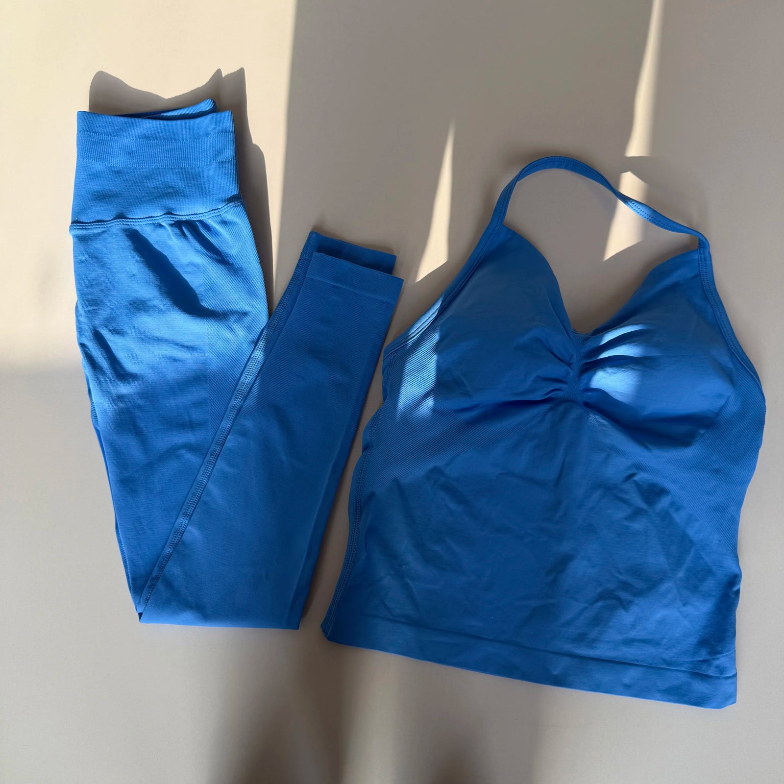 Women's Cross Back Bra And Leggings Yoga Set