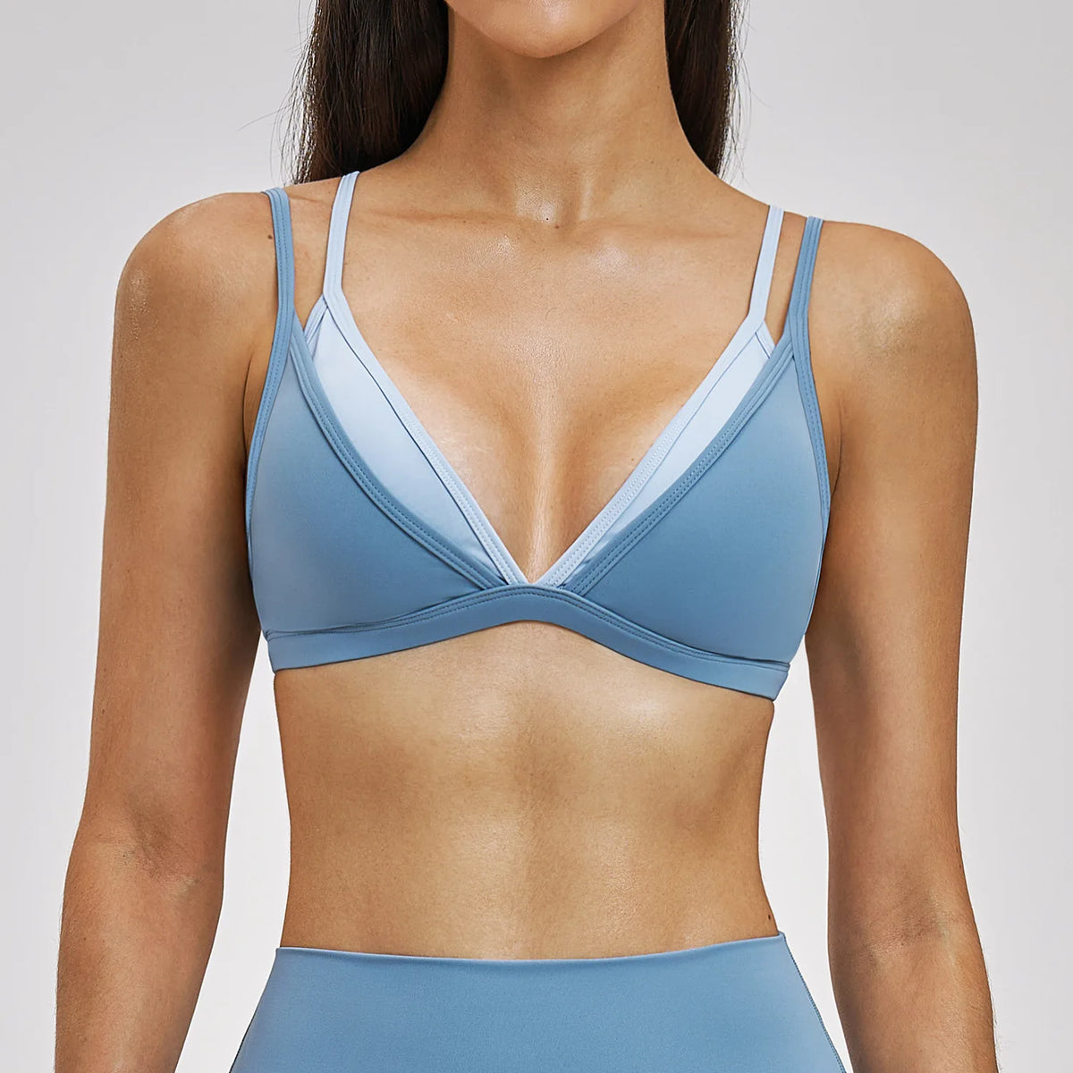 Women's Contrast Strap V Neck Sports Bra