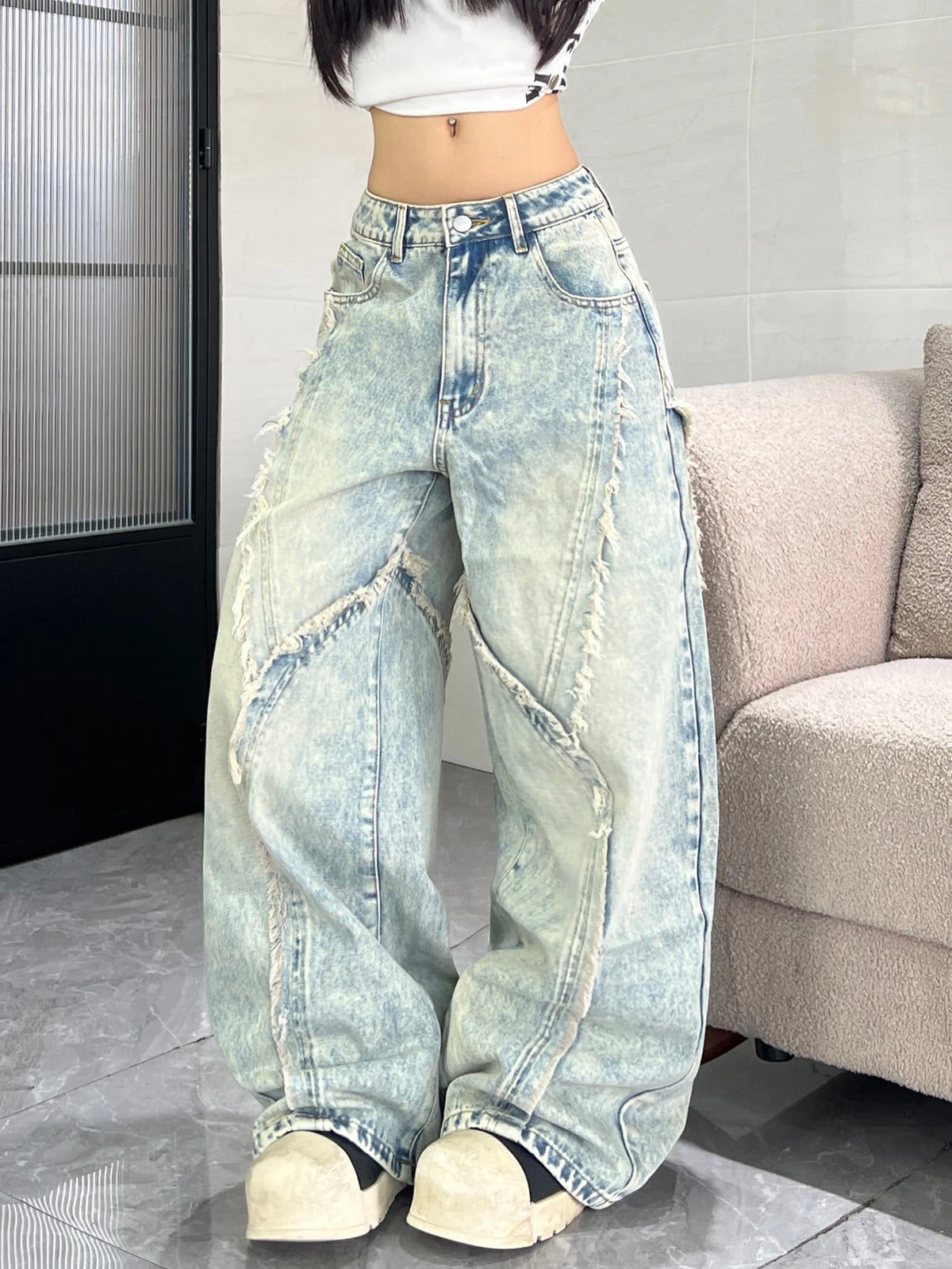 Women's Light Wash Distressed Panel Denim Jeans For Everyday Outfits