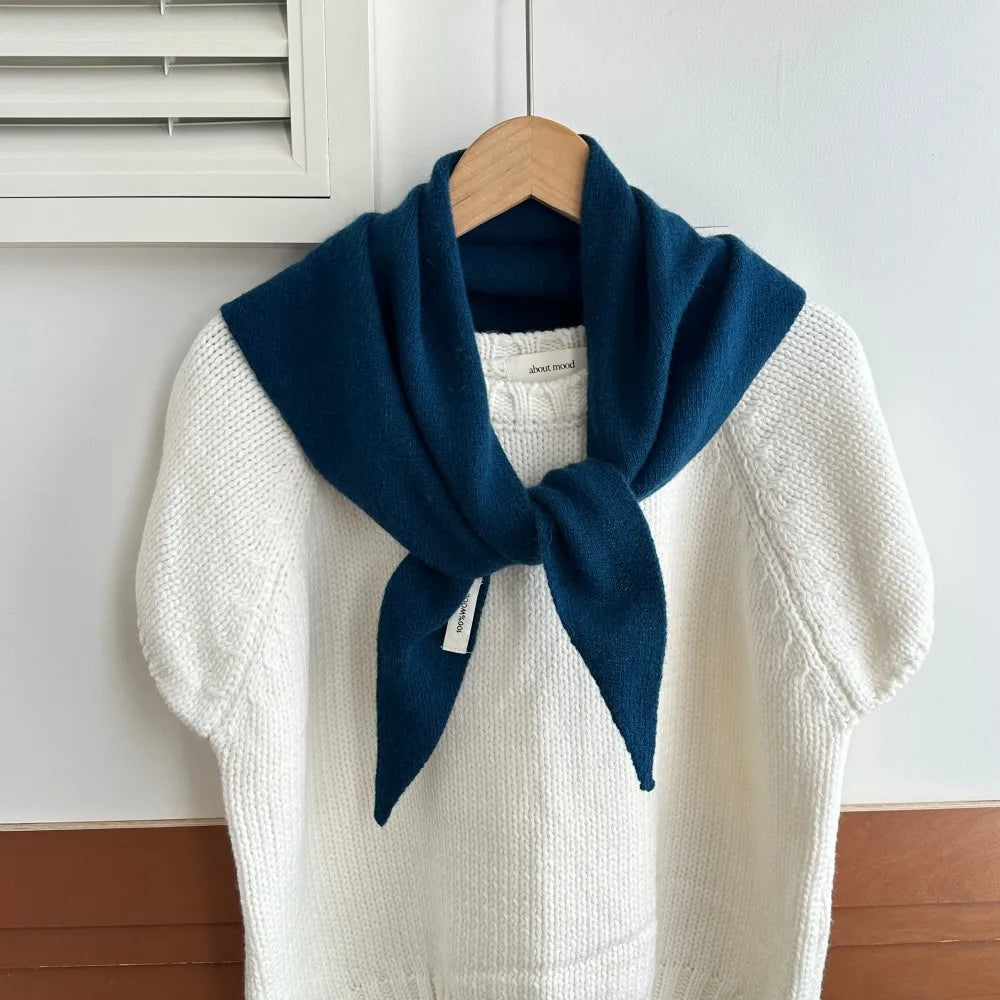 Solid Knitted Triangle Scarf with Tieable Pointed Corners