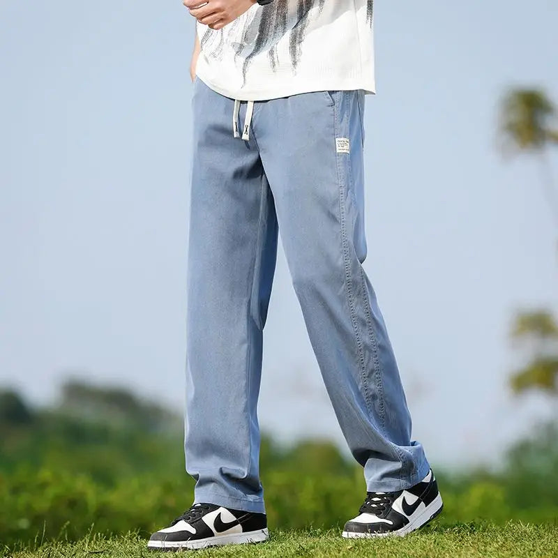 Men's Straight Leg Denim Jeans for Casual Everyday Wear