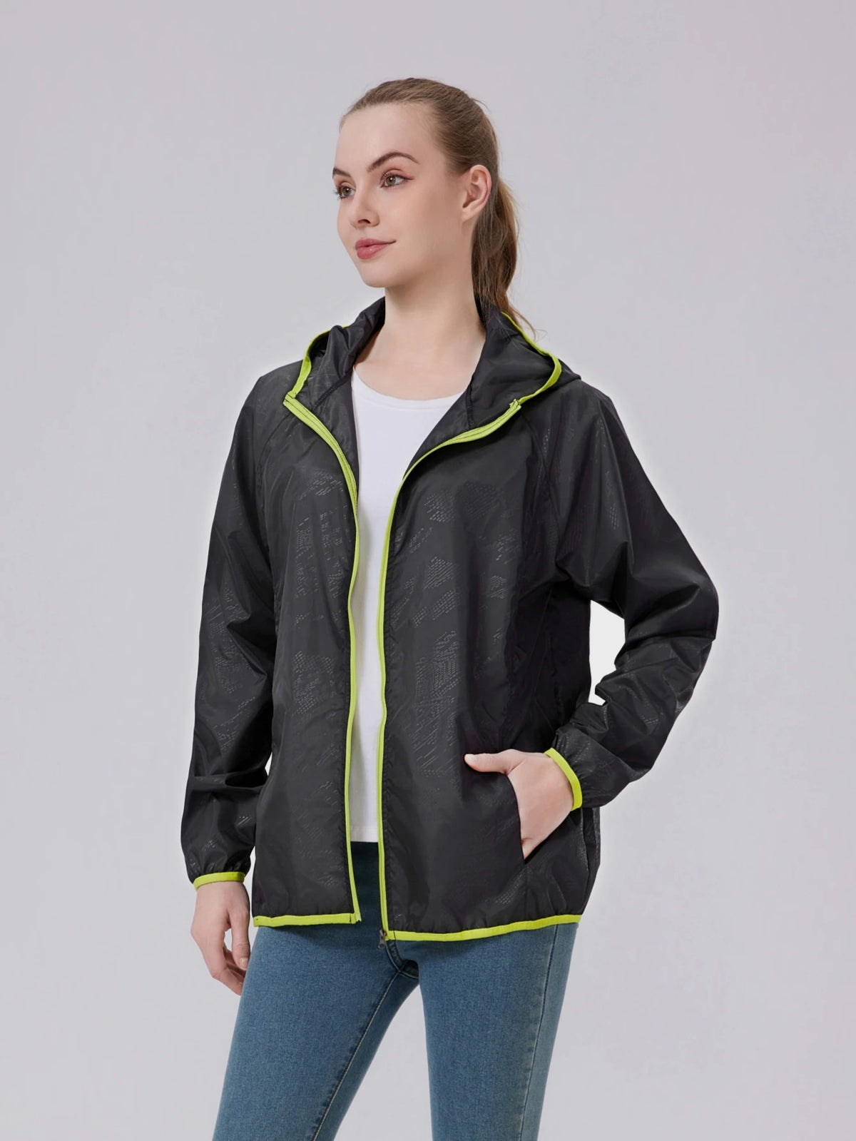Hooded Long Sleeve Full Zip Outdoor Hiking Jacket with Pockets