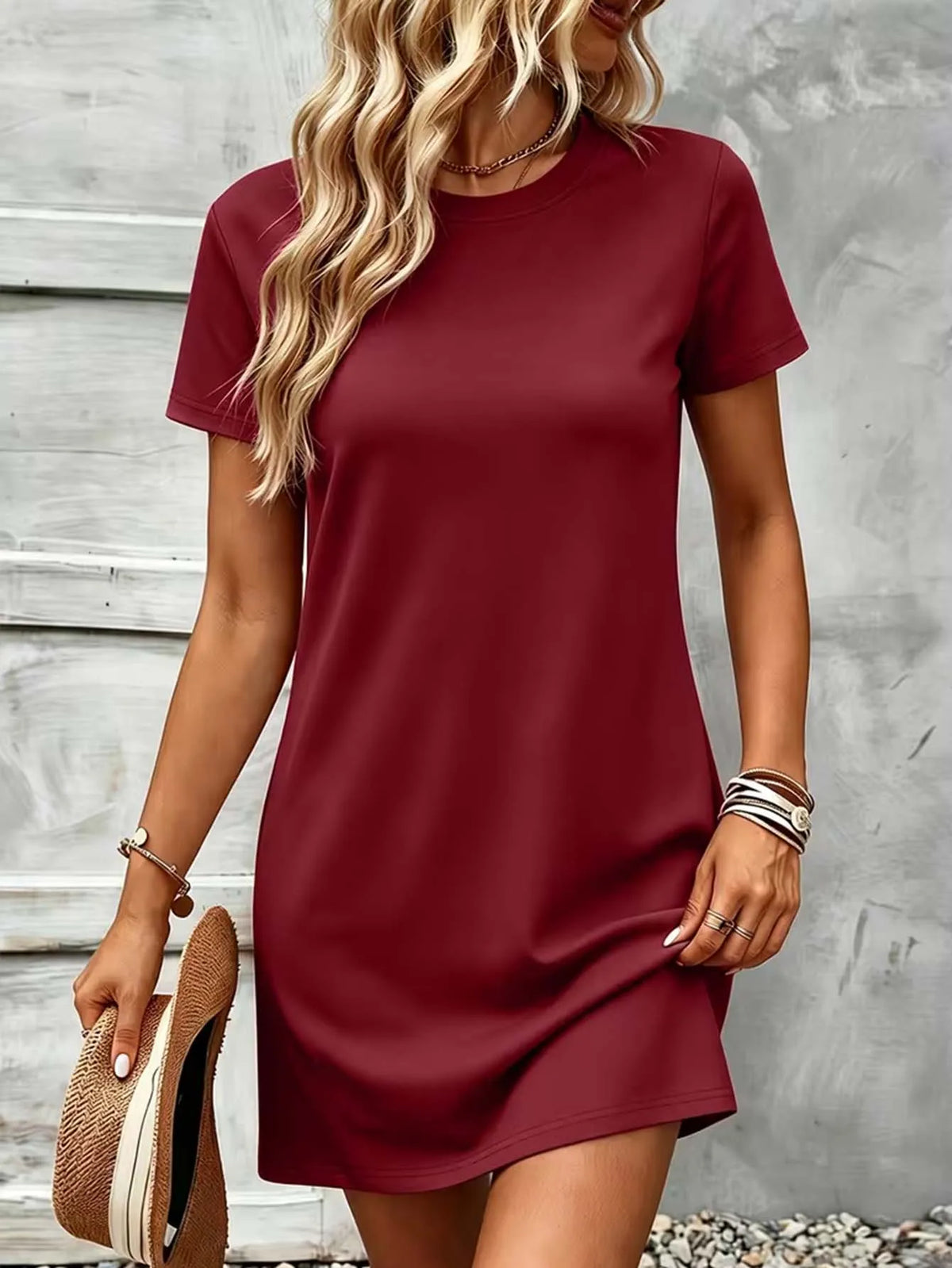 Women's Polyester Short-Sleeve Round-Neck Knee-Length Dress with Slight Stretch for Casual Outfits