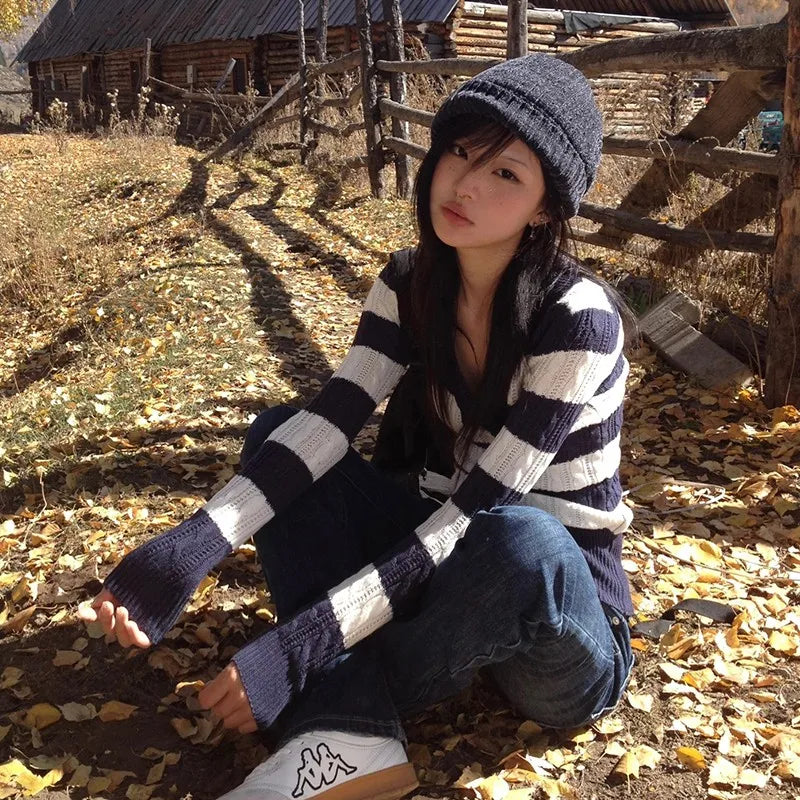 Women's Striped V Neck Long Sleeve Sweater Casual Knit Layer