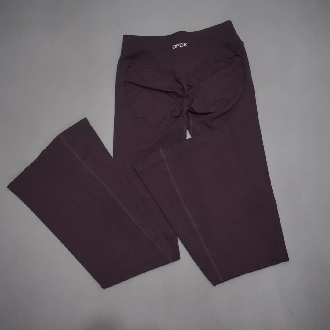 Women's Scrunch Flared Leggings For Workout Outfits And Layering