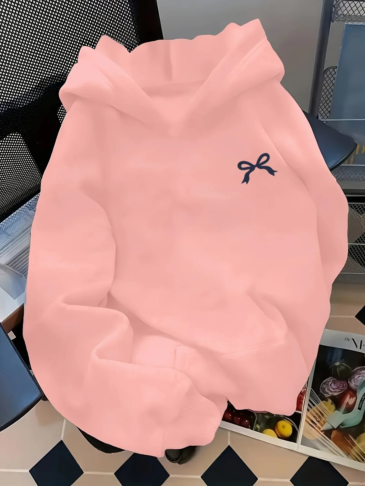 Bow Graphic Long Sleeve Pullover Casual Hoodie for Layering