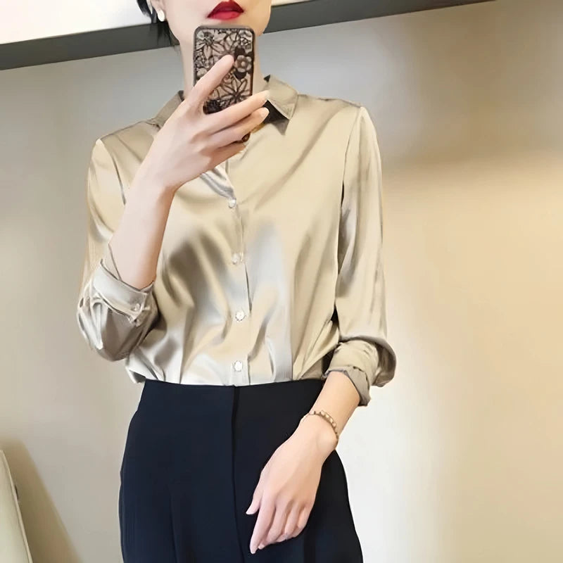 Women's Collared Long Sleeve Shirt