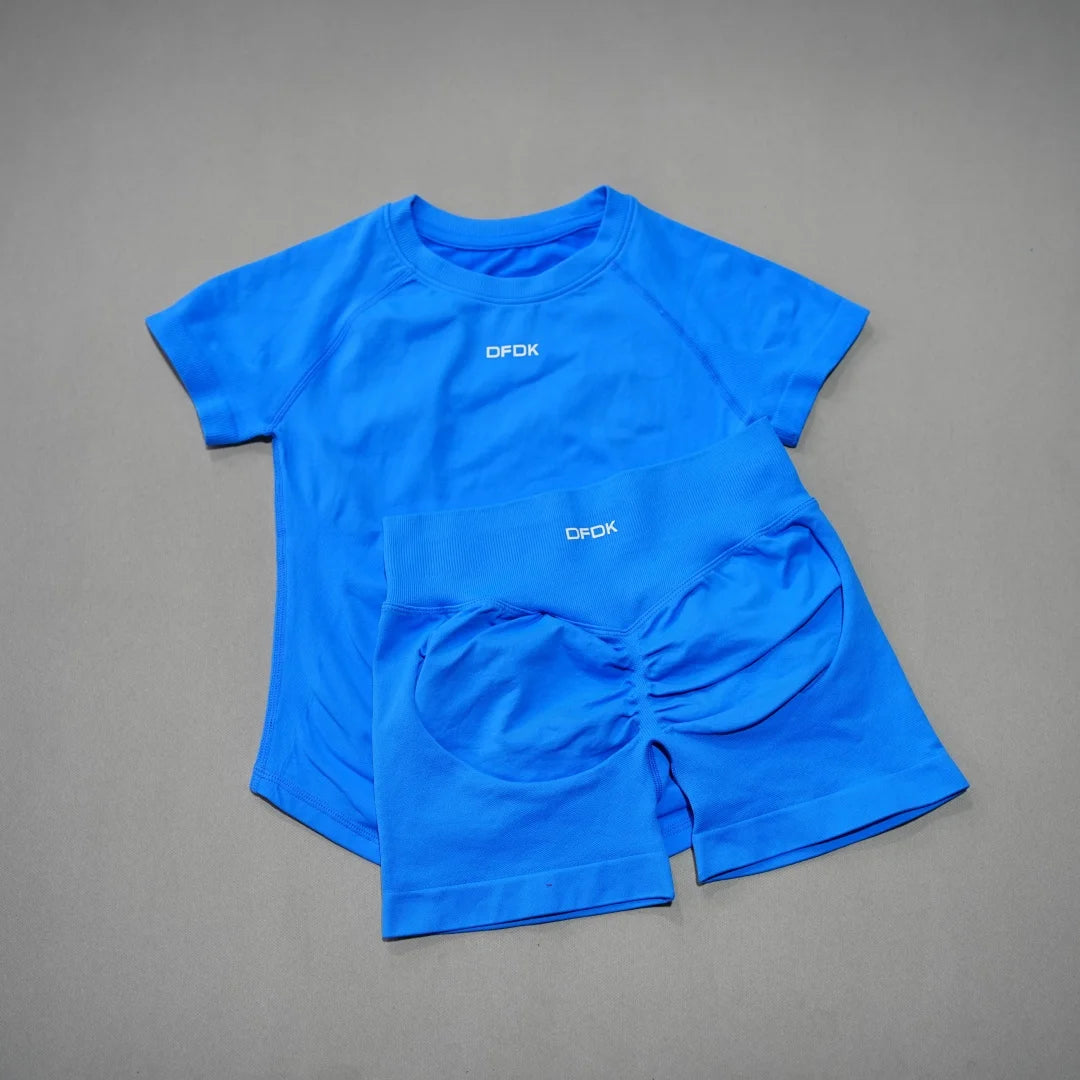 Women's Cropped Tee And Shorts Yoga Set For Workout Outfits