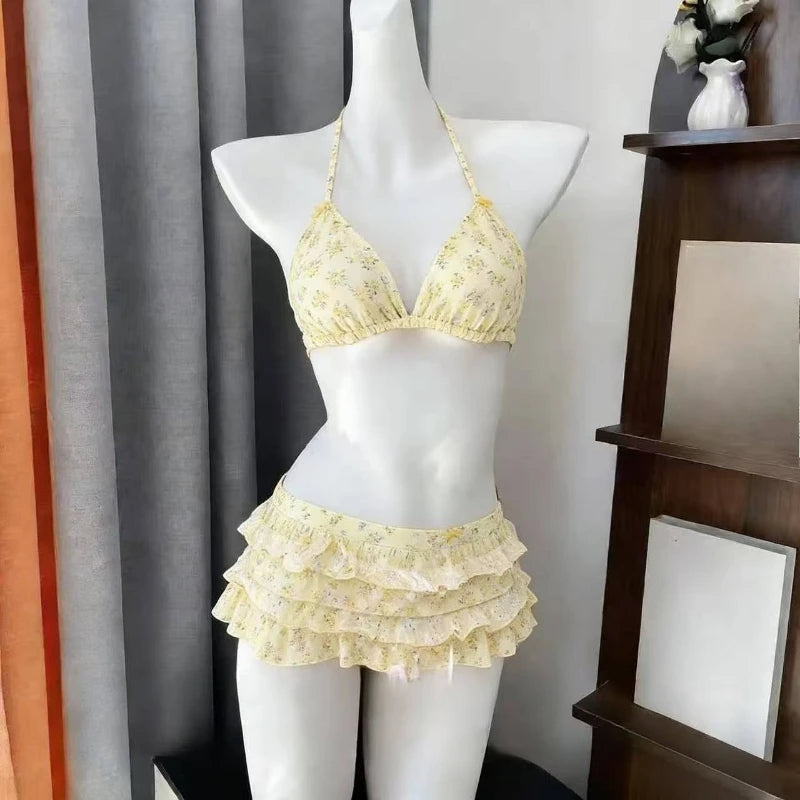 Ruffle Detail Printed Halter Bikini