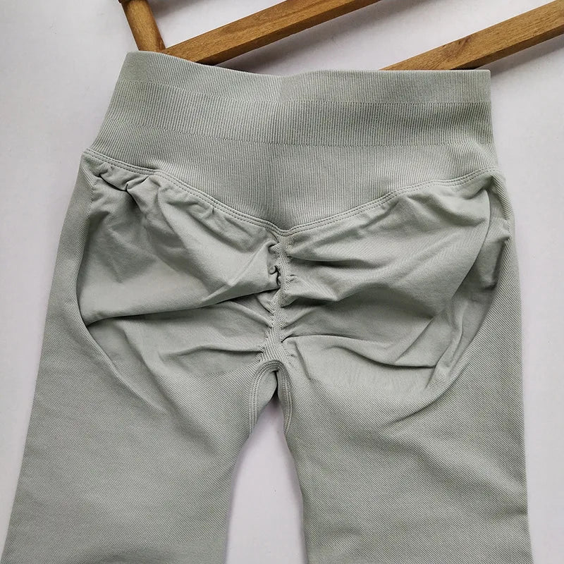 Women's Scrunch Capri Leggings For Workout Outfits And Layering