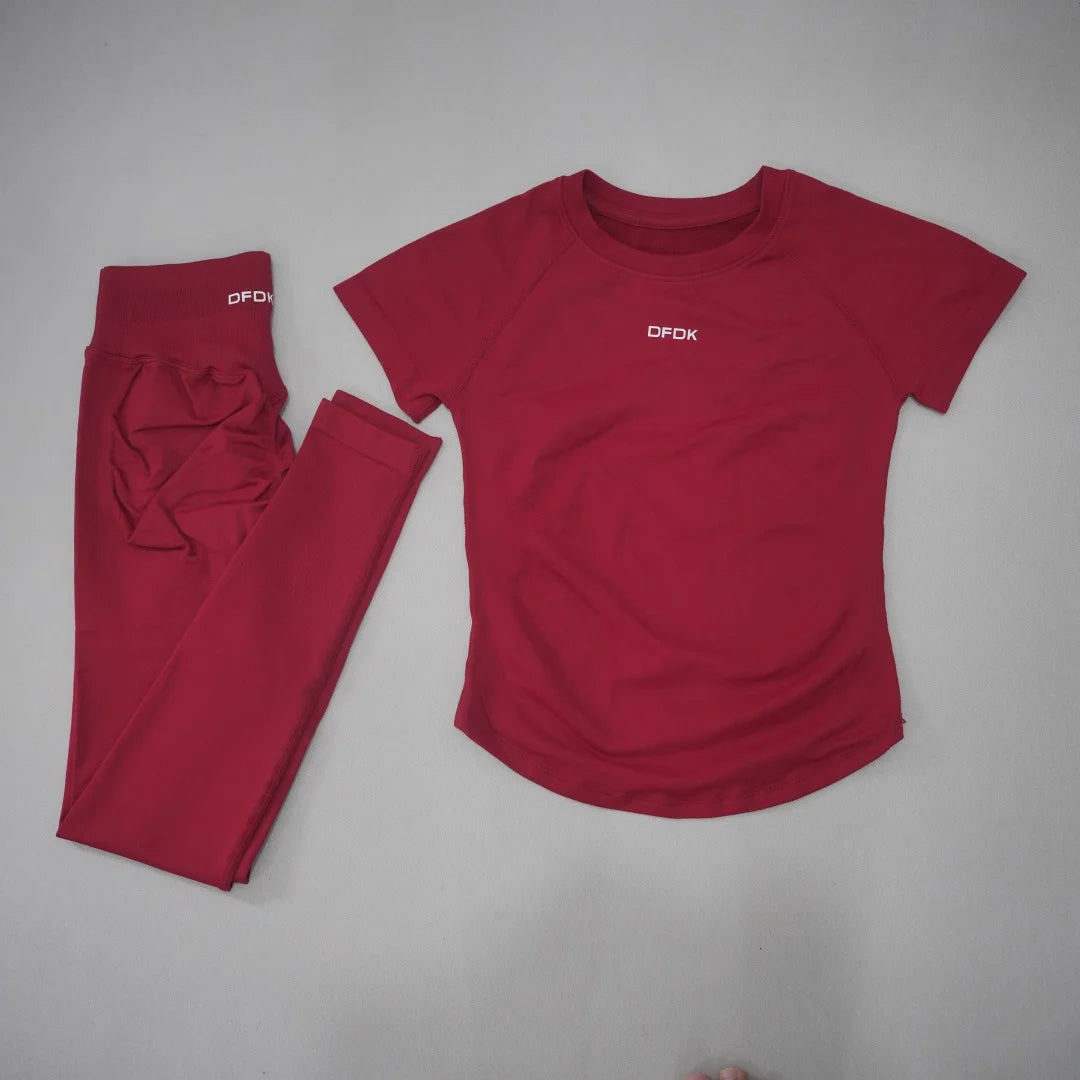 Women's Tee And Leggings Yoga Set For Workout Outfits