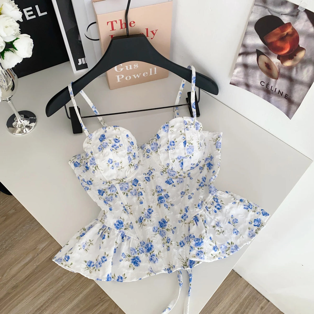 Women's Floral Print Crop Top with Ruffle Details and Cropped Length