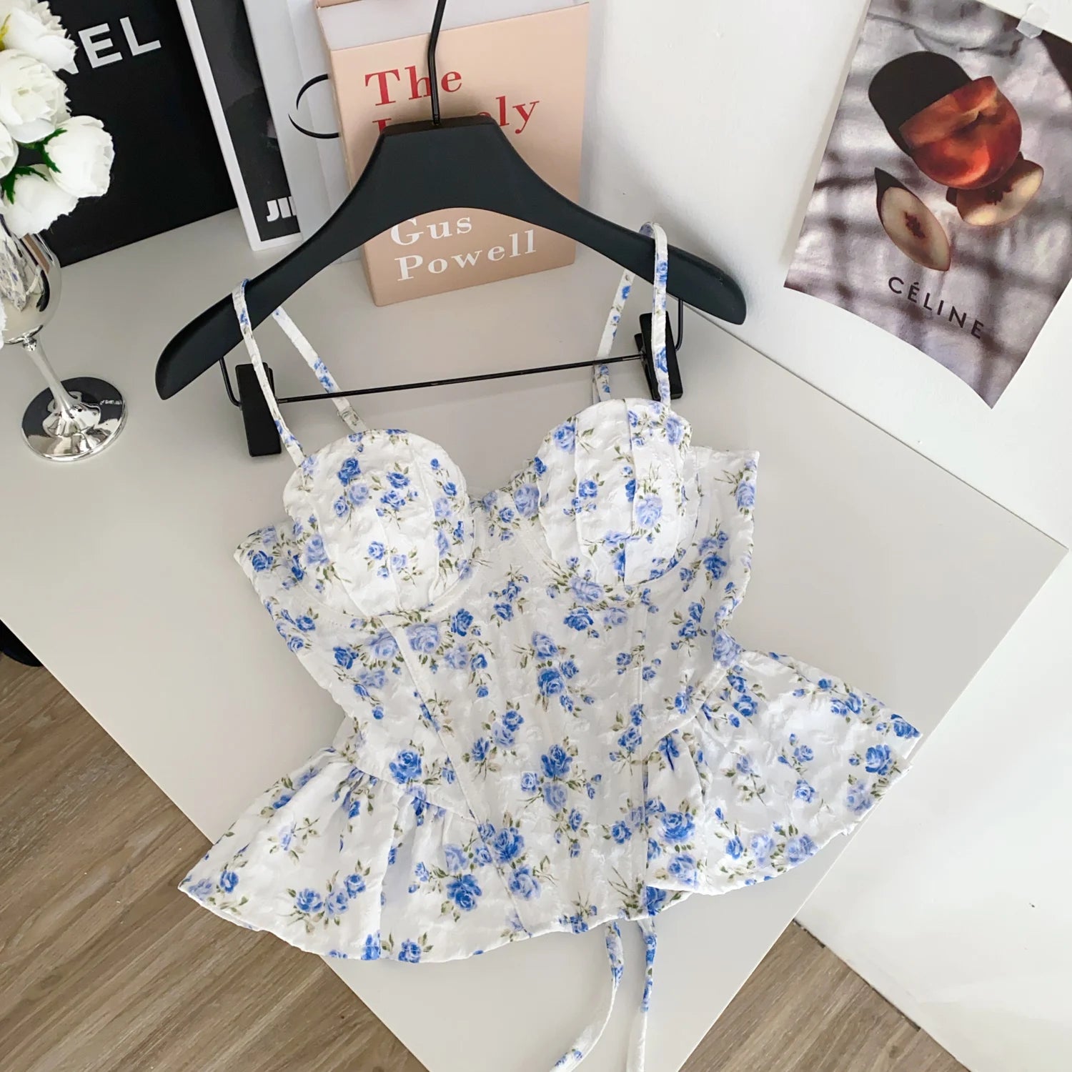 Women's Floral Print Crop Top with Ruffle Details and Cropped Length