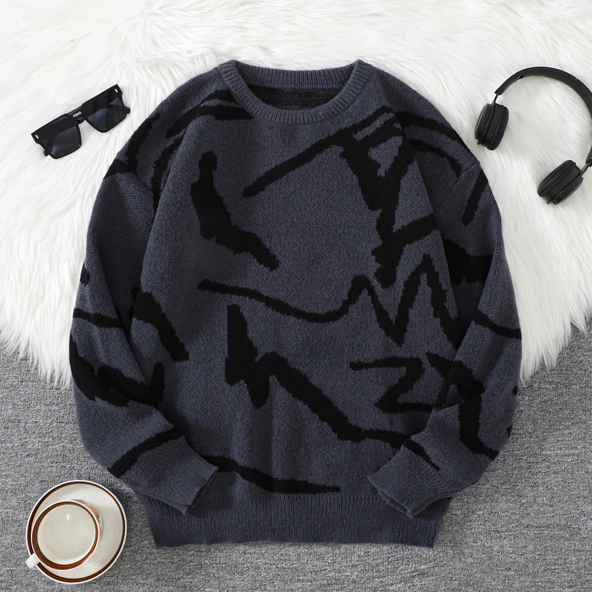 Men's Abstract Pattern Crew Neck Knit Sweater