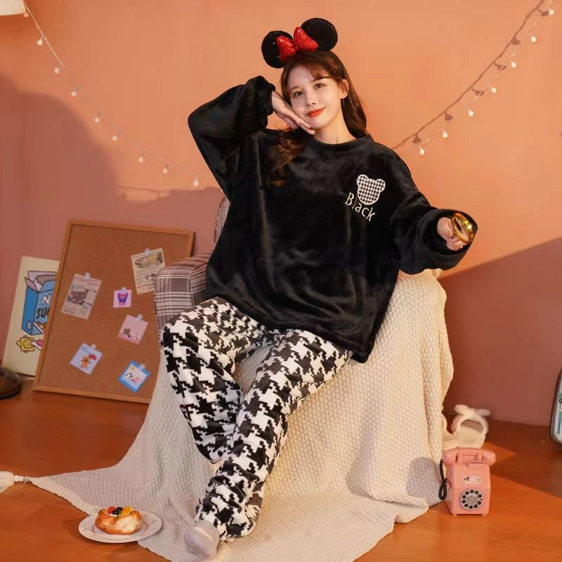 Women's Long Sleeve Plaid Bottom Pajama Set with Top and Pants