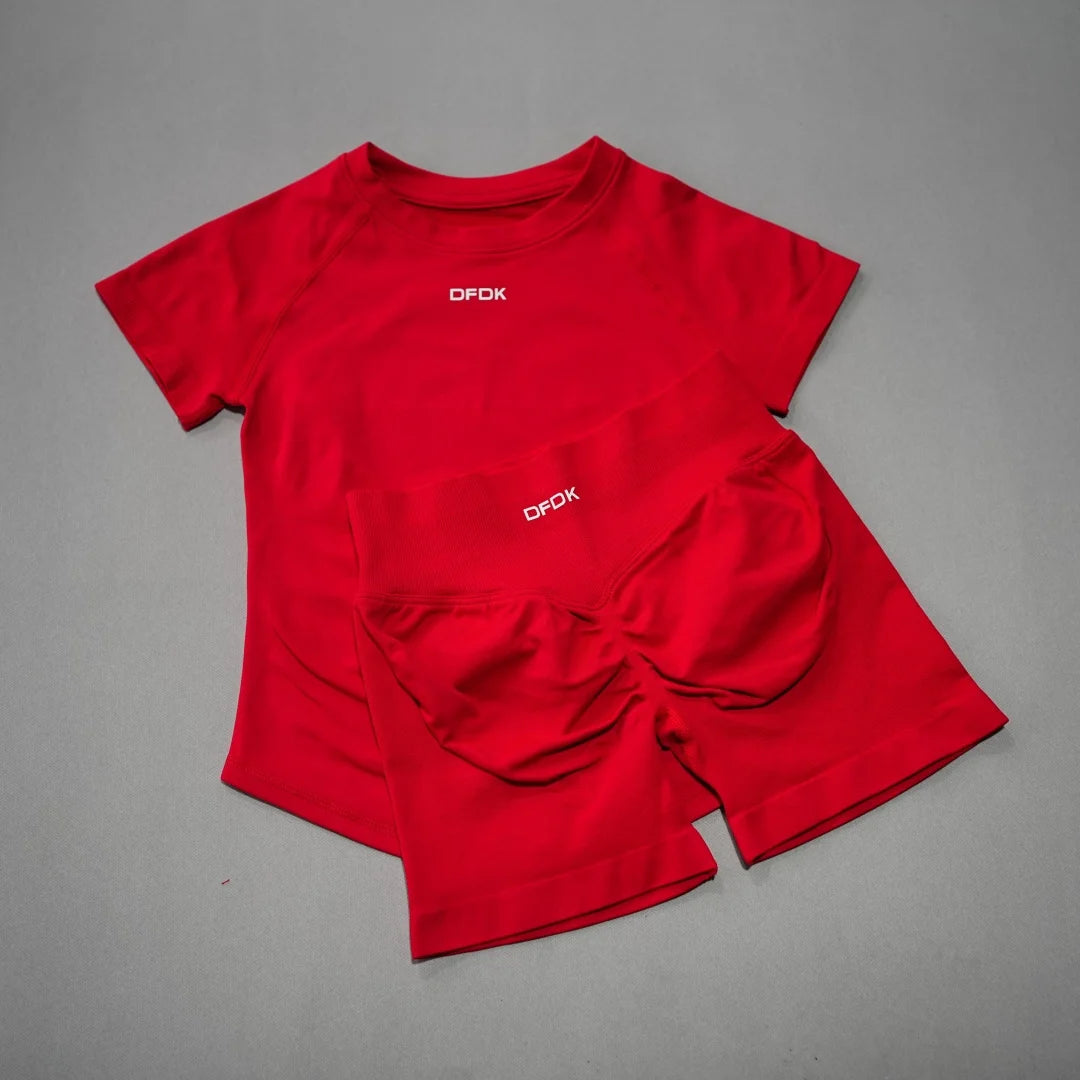 Women's Cropped Tee And Shorts Yoga Set For Workout Outfits