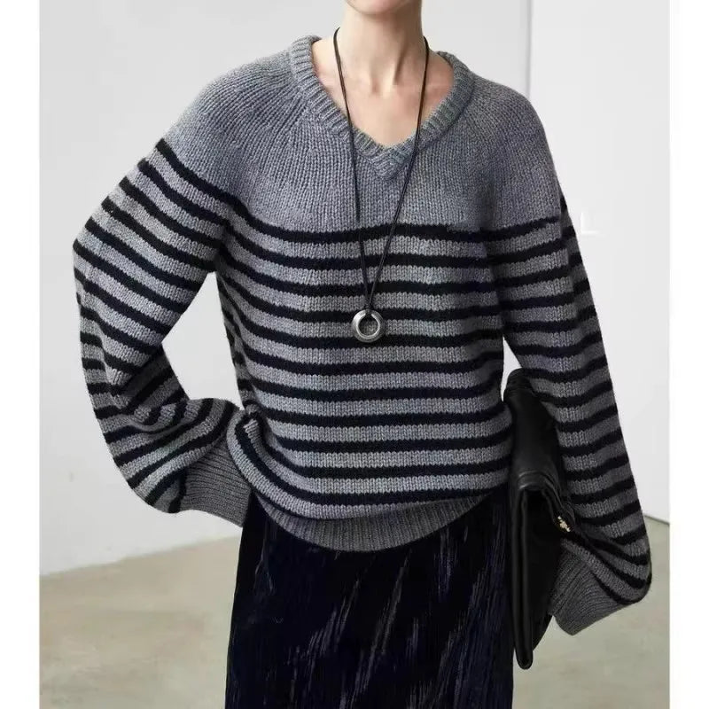 High-end V-neck striped 100% wool knitted sweater loose pullover sweater women wool base layer