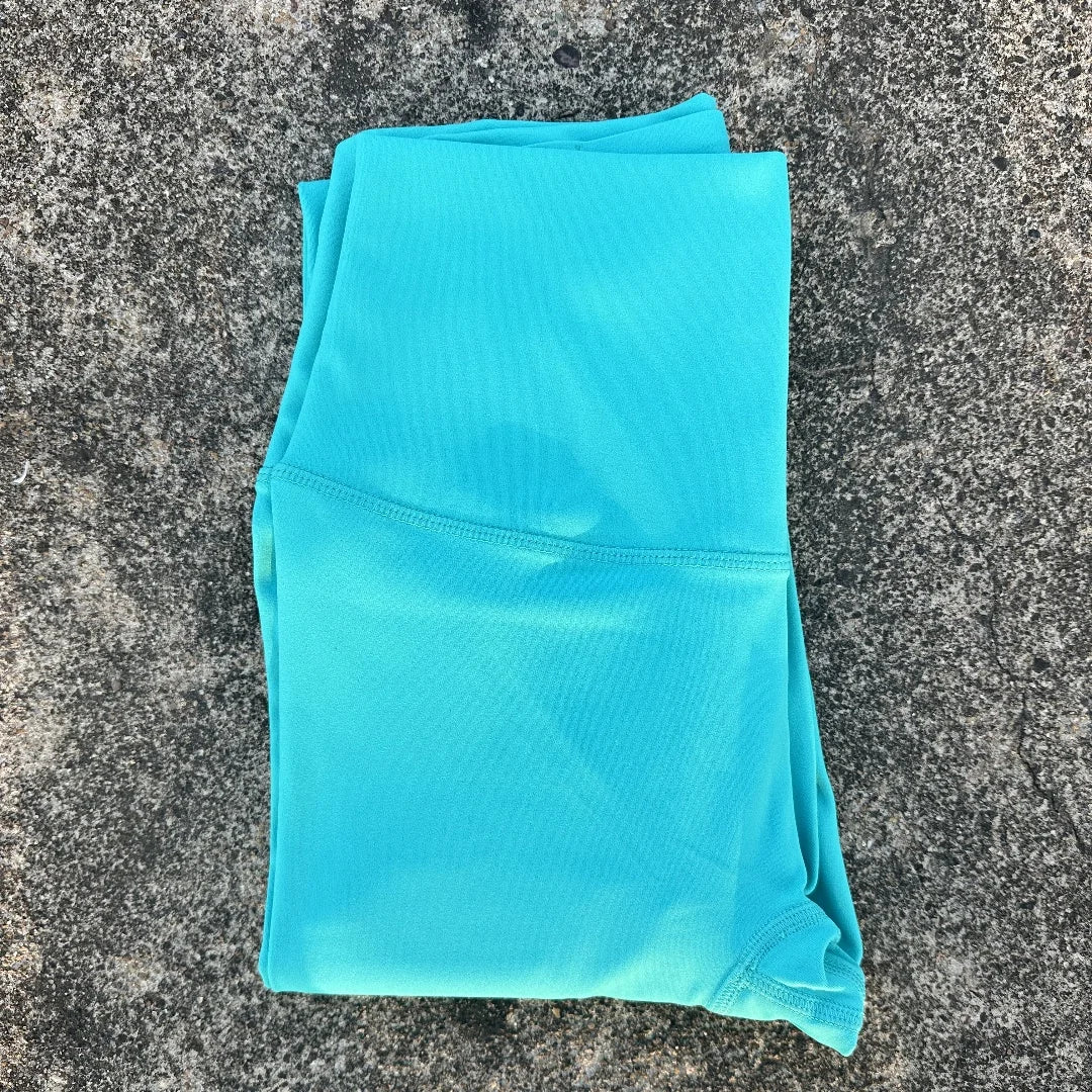 Women's Back Pocket Capri Leggings For Workout Outfits
