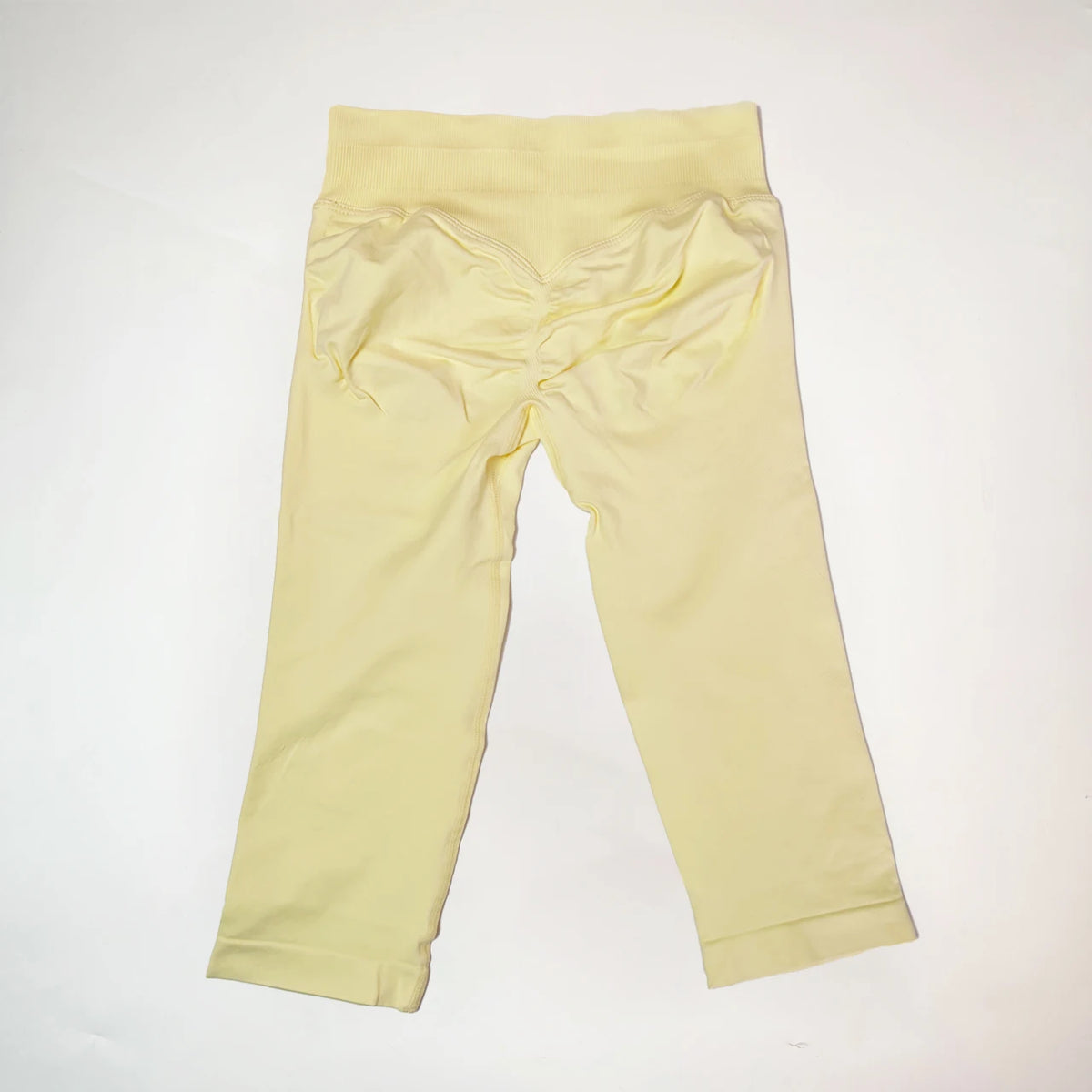 Women's Scrunch Capri Leggings For Workout Outfits And Layering