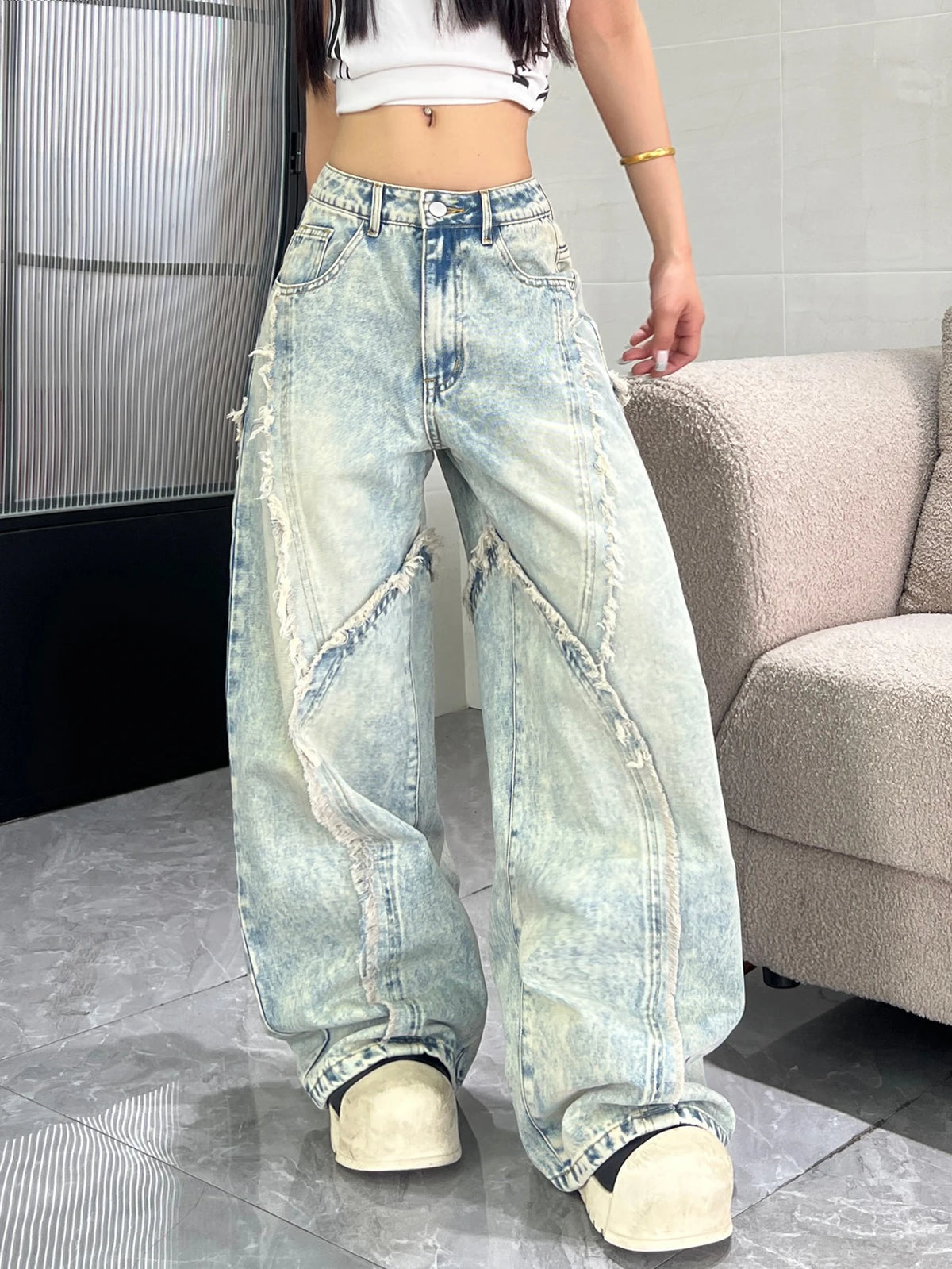 Women's Light Wash Distressed Panel Denim Jeans For Everyday Outfits