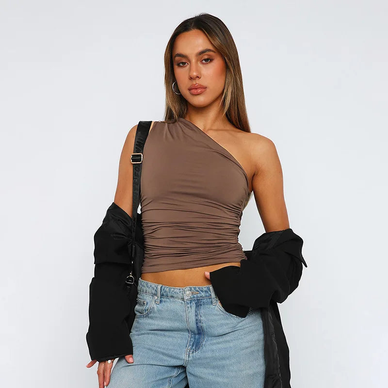 Women's Ruched Tank Top with a One-Shoulder Neckline and Sleeveless Shape