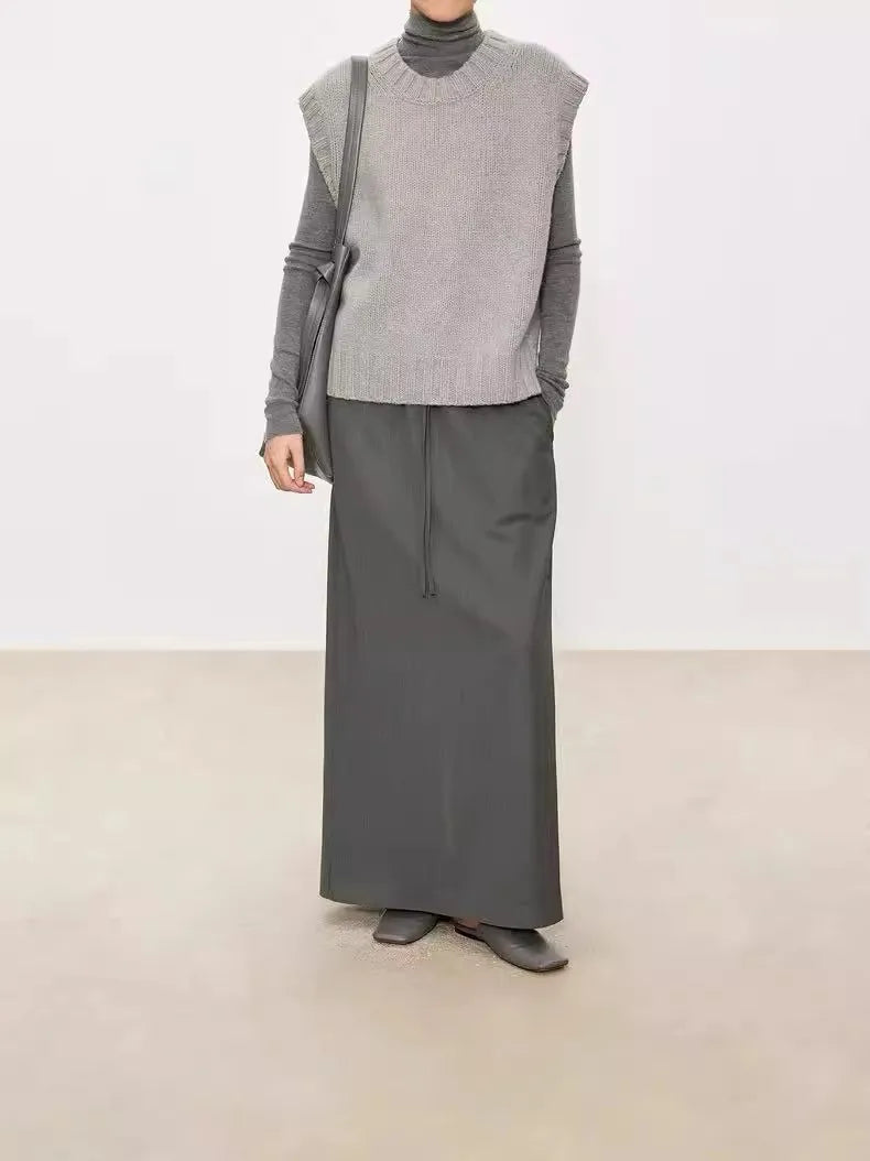 For autumn winter sleeveless vests stylish and loose with V-neck wool vests for layering Women's knitted sweaters and waistcoats