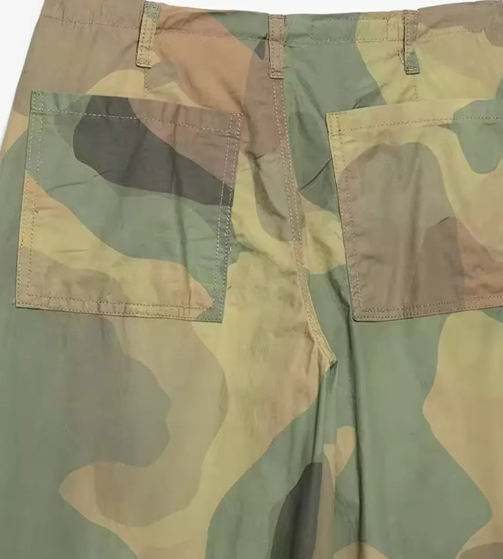 Women's Camouflage Cargo Pants with Drawstring Waist and Adjustable Cuffs