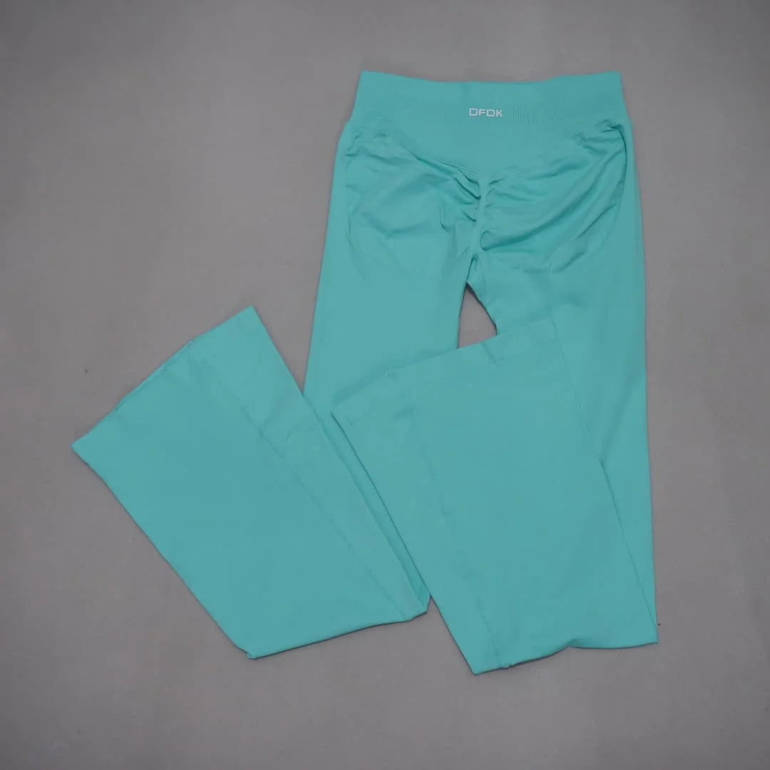 Women's Scrunch Flared Leggings For Workout Outfits And Layering