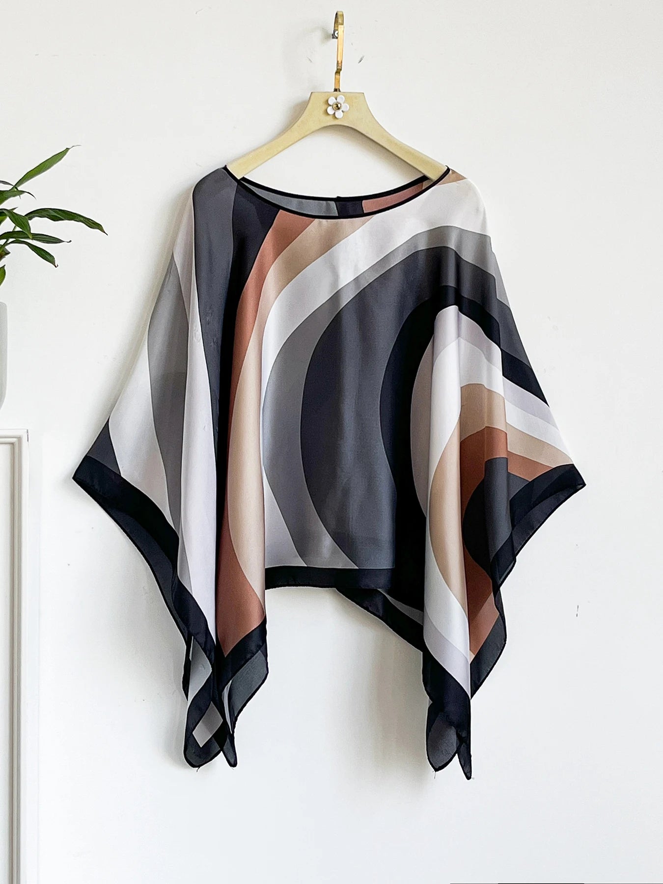 Printed Round Neck Draped Poncho for Layering over Outfits