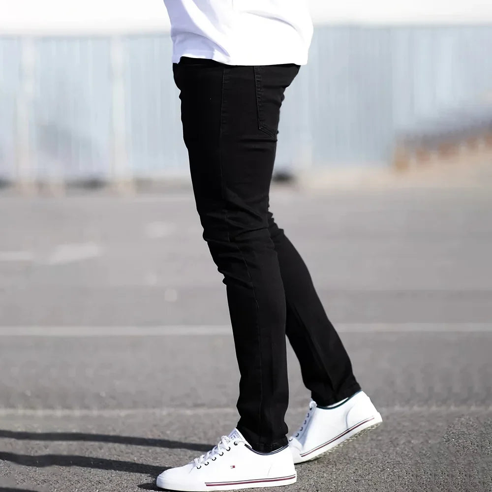 Men's Slim Fit Denim Jeans for Casual Everyday Wear