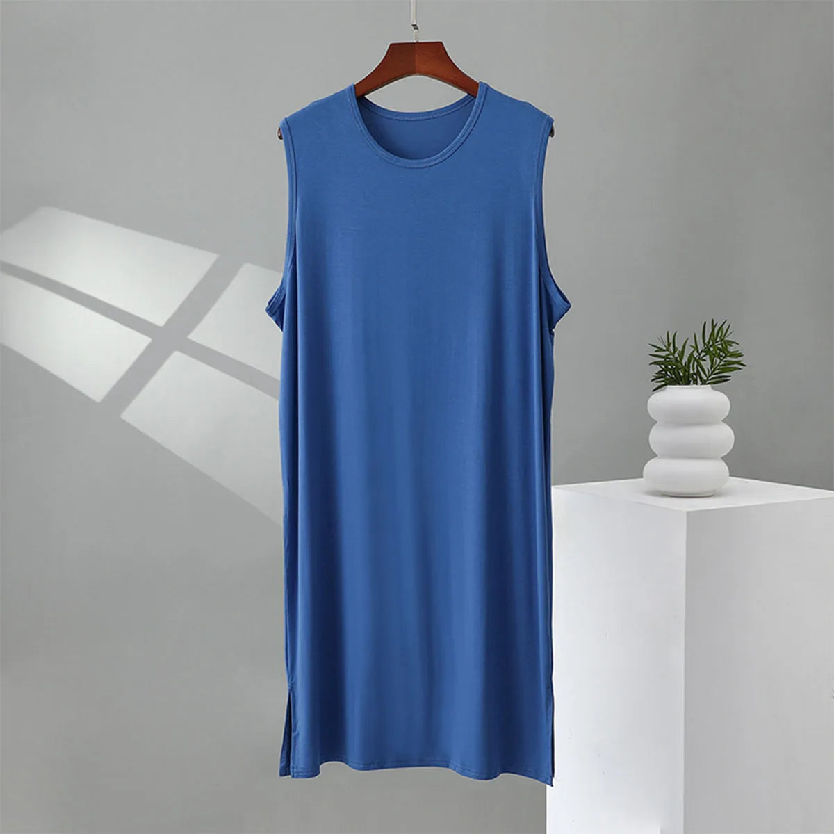 Men's Sleeveless Round Neck Lounge Nightdress with Straight Silhouette