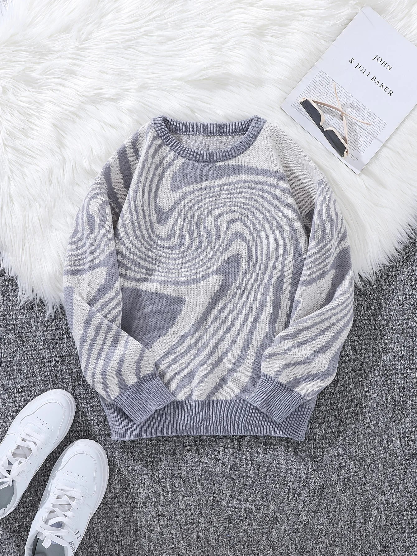 Men's Swirl Pattern Crew Neck Knit Sweater