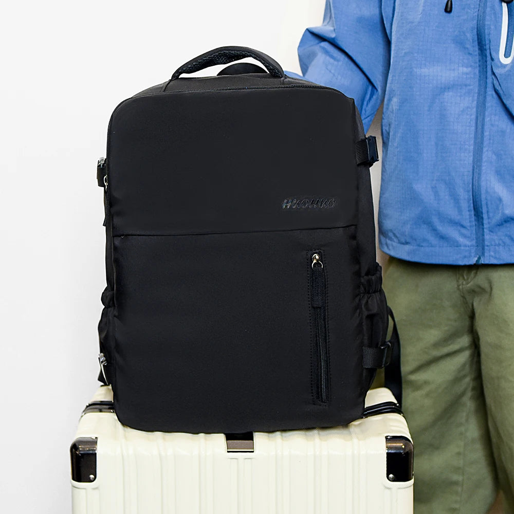 Travel Backpack with Rectangular Shape and Full Opening for Short Trips