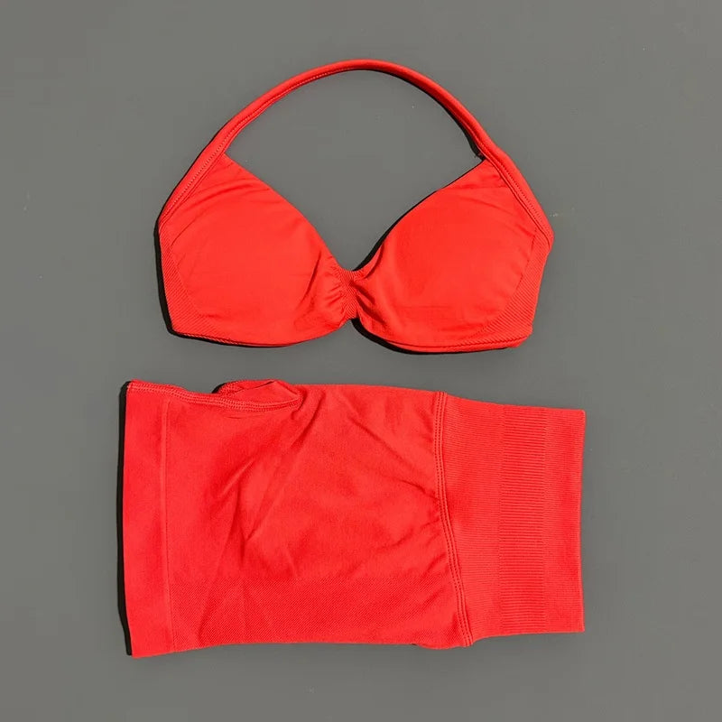 Women's Twist Front Bra And Shorts Yoga Set