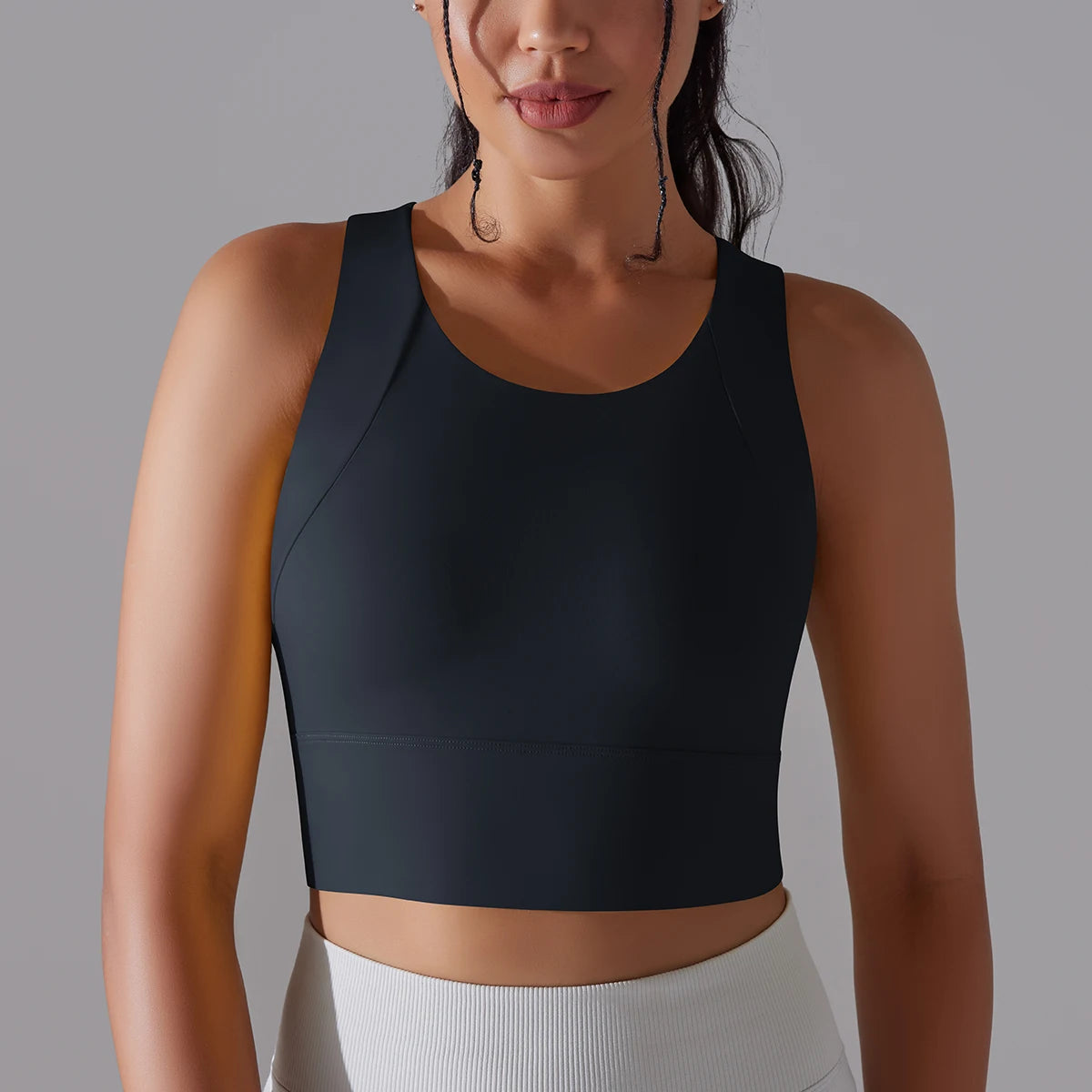 Women's Solid Nylon Blend Sports Bra with a Fitted Stretch Silhouette