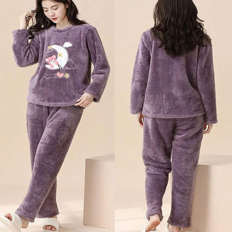 Women's Bear Graphic Long Sleeve Pajama Set with Top and Pants