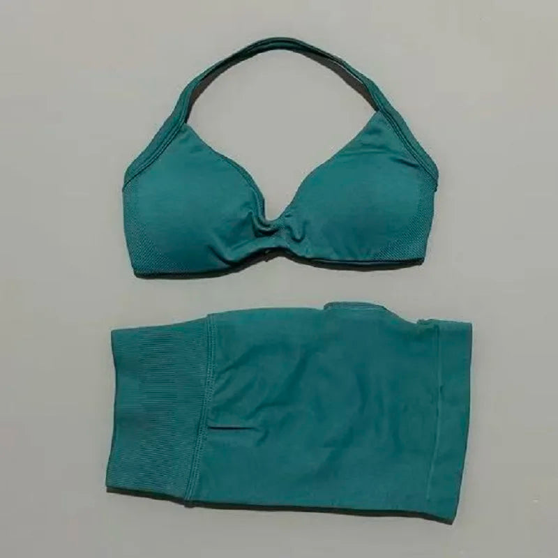 Women's Twist Front Bra And Shorts Yoga Set