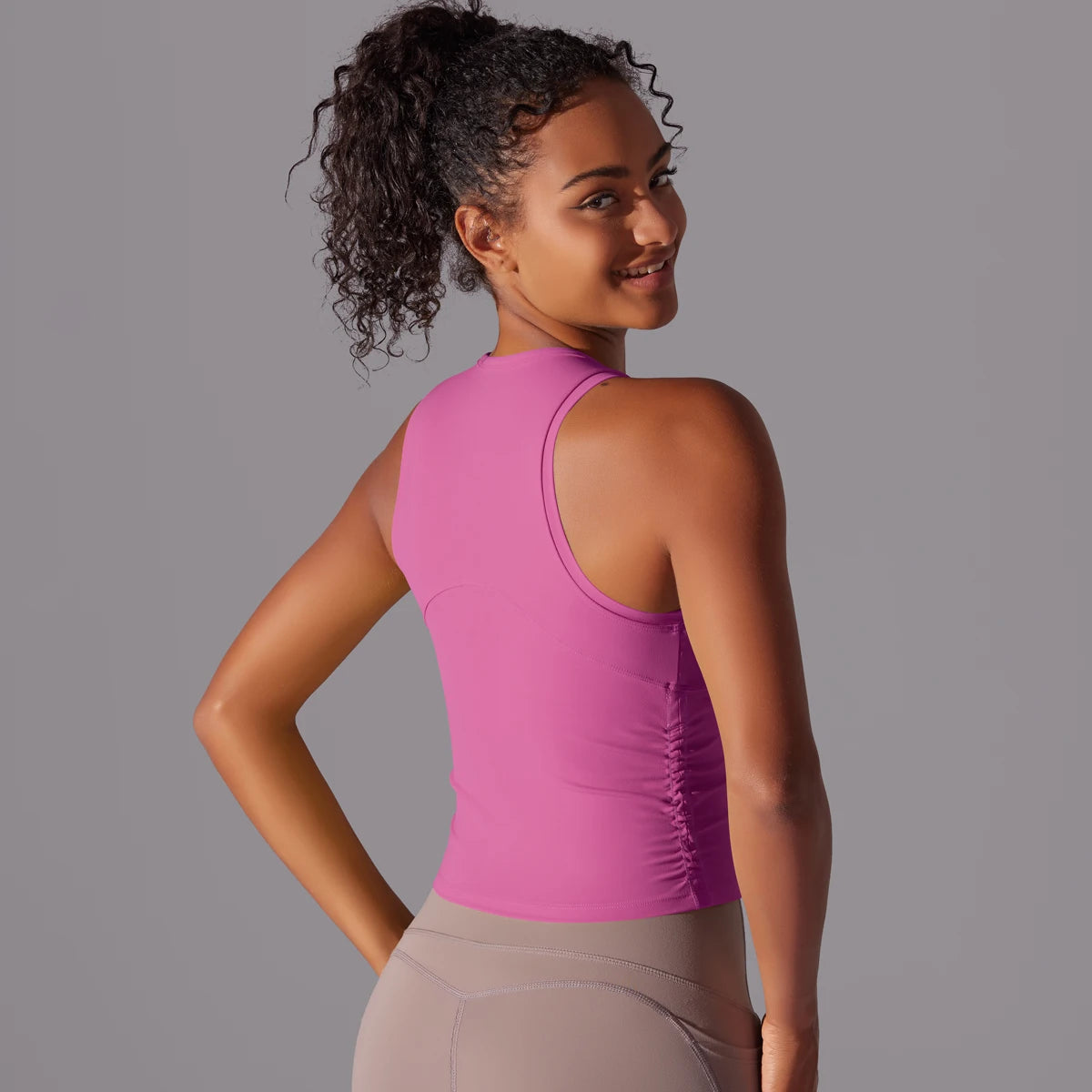 Women's Scoop Neck Longline Sleeveless Tank Top For Workout Outfits